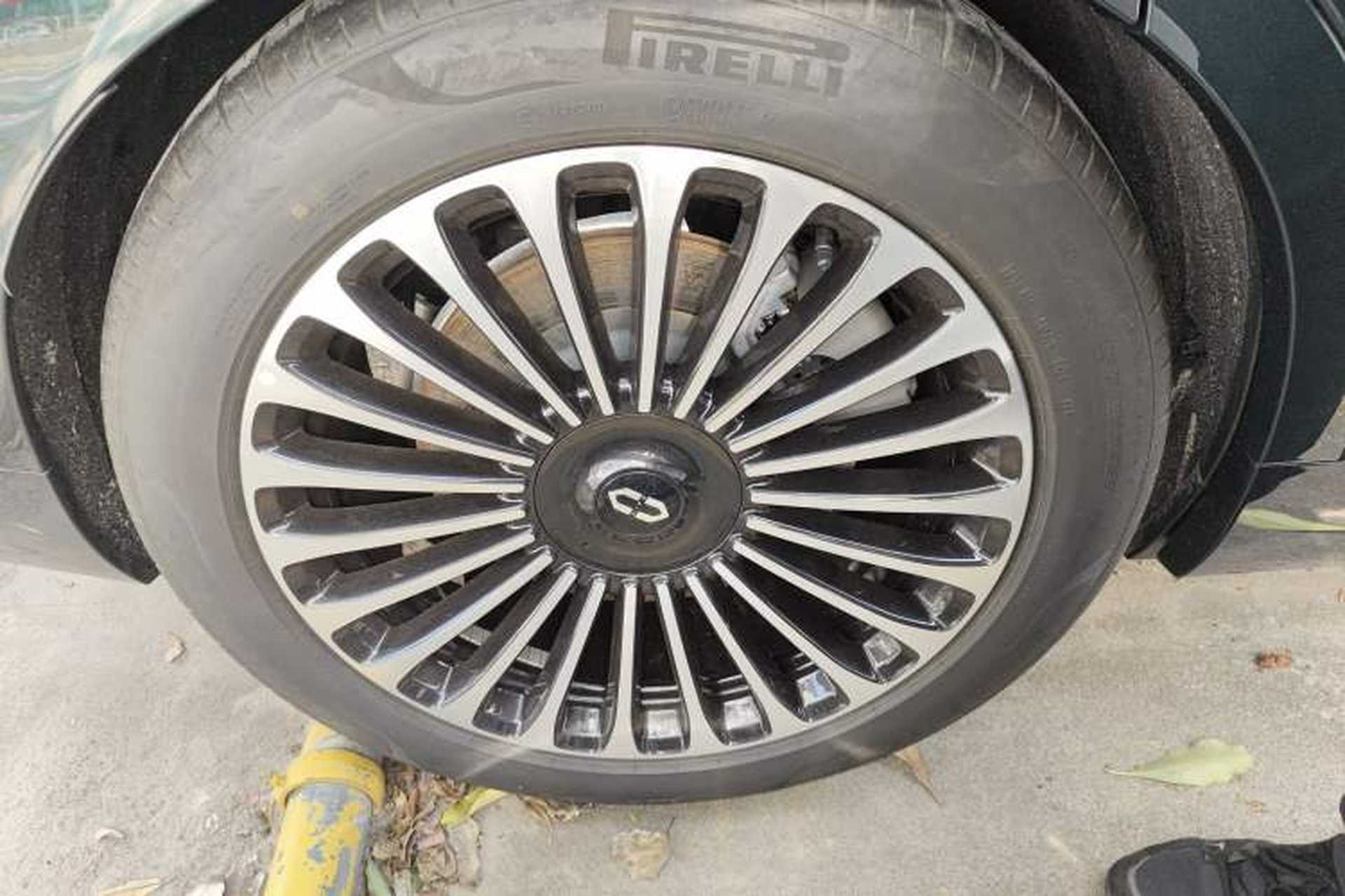 Used Hima AITO M9 2024 Range-Extended Ultra Version 42 kWh 6-Seater Model Exterior 5