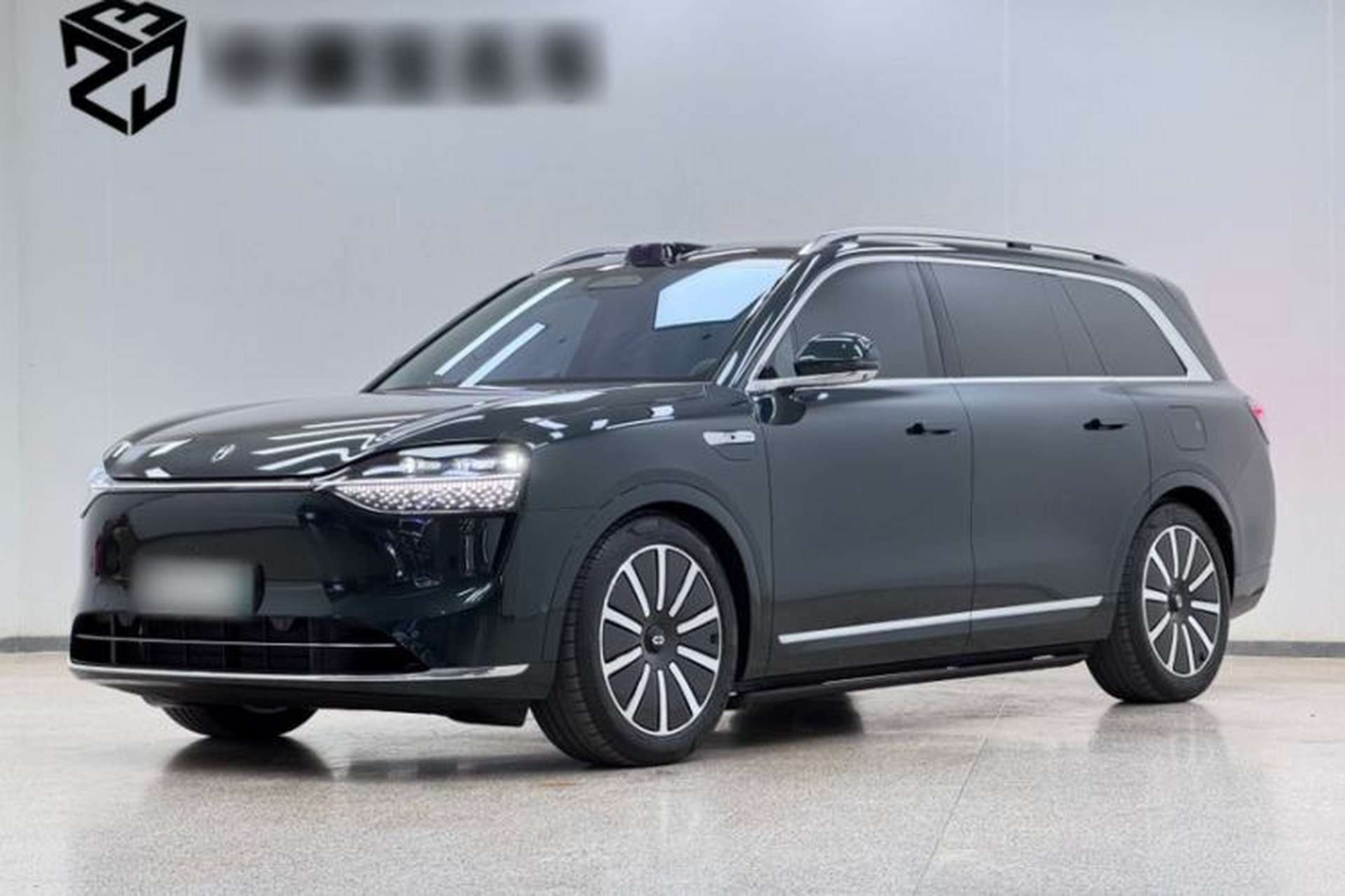 Used Hima AITO M9 2024 Range-Extended Max Edition 42 kWh 5-Seater Version Front Left 45 Deg