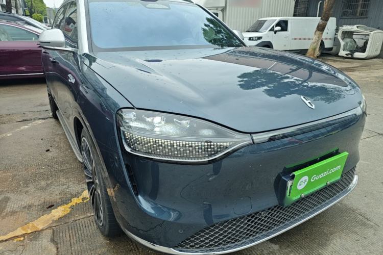 Used Hima AITO M9 2024 All-Electric Ultra Version 100 kWh 6-Seater Model Front Right 45 Deg