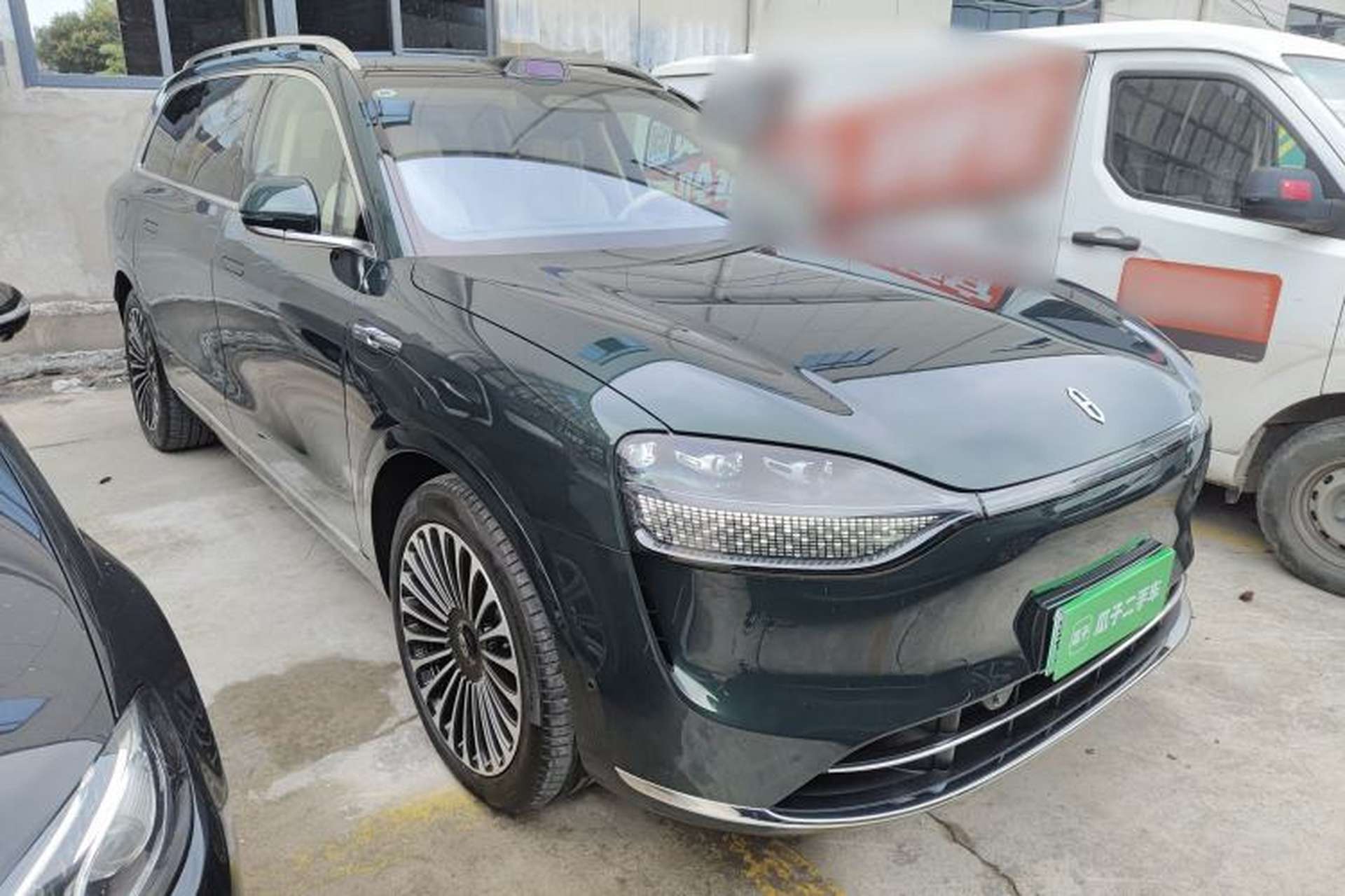 Used Hima AITO M9 2024 Range-Extended Ultra Version 42 kWh 6-Seater Model Front Right 45 Deg