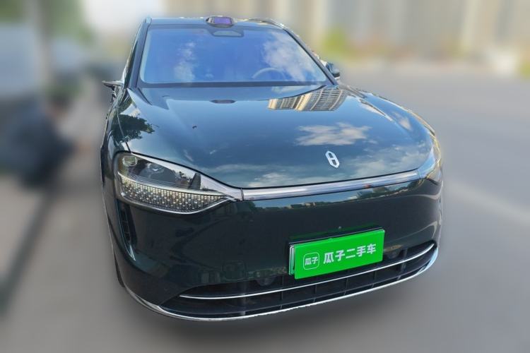 Used Hima AITO M9 2024 All-Electric Ultra Version 100 kWh 6-Seater Model Front Right 45 Deg