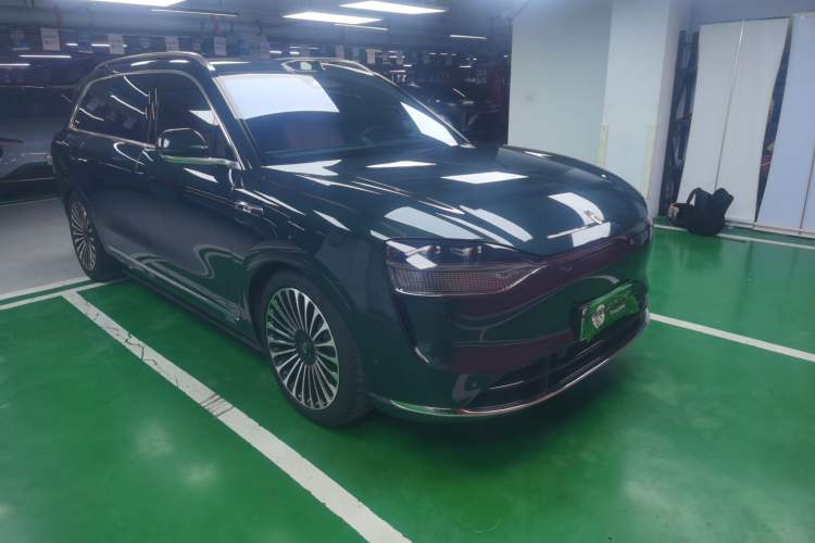 Used Hima AITO M9 2024 Range-Extended Ultra Version 52 kWh 5-Seater Model Front Right 45 Deg