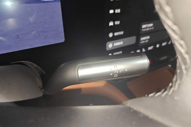 Used Hima AITO M9 2024 Range-Extended Max Edition 42 kWh 6-Seater Version Gear Lever