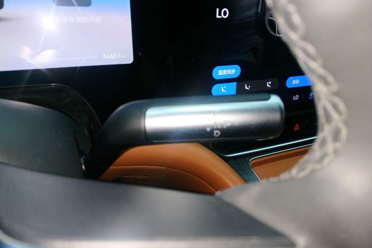 Used Hima AITO M9 2024 Range-Extended Max Edition 42 kWh 6-Seater Version Gear Lever
