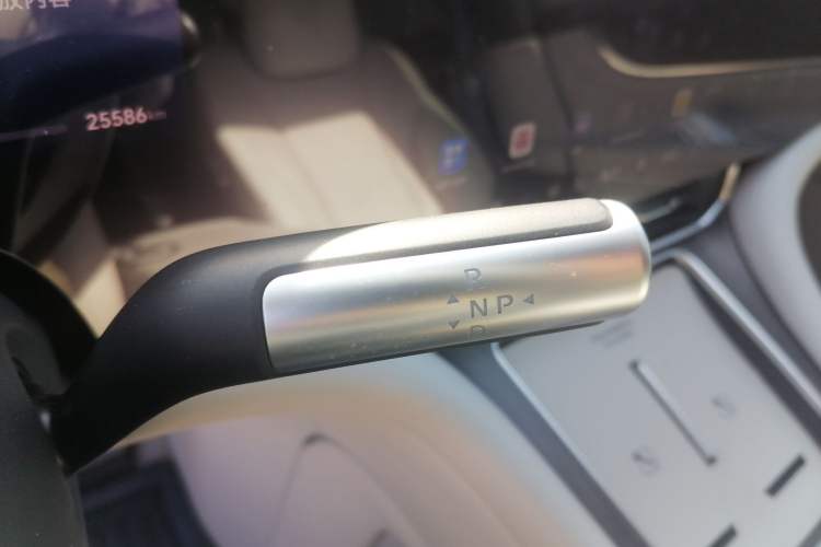 Used Hima AITO M9 2024 Range-Extended Ultra Version 42 kWh 6-Seater Model Gear Lever
