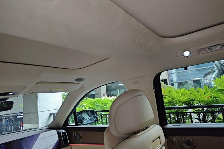 Used Hima AITO M9 2024 Range-Extended Max Edition 42 kWh 5-Seater Version Headliner