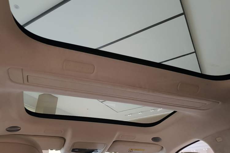 Used Hima AITO M9 2024 All-Electric Ultra Version 100 kWh 6-Seater Model Headliner