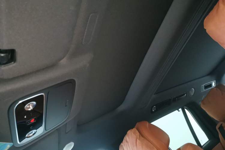 Used Hima AITO M9 2024 All-Electric Ultra Version 100 kWh 6-Seater Model Headliner