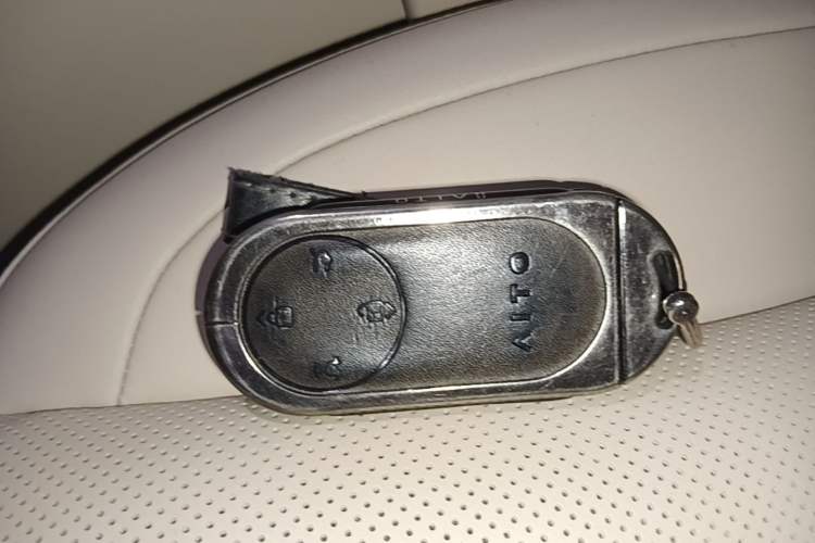 Used Hima AITO M9 2024 Range-Extended Ultra Version 52 kWh 6-Seater Model Interior 1