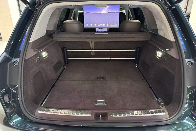 Used Hima AITO M9 2024 Range-Extended Ultra Version 52 kWh 5-Seater Model Interior 2