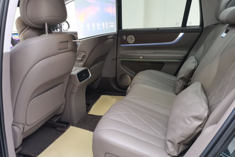 Used Hima AITO M9 2024 Range-Extended Ultra Version 52 kWh 5-Seater Model Interior 2