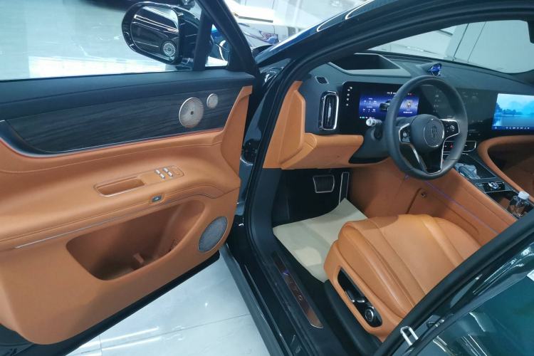 Used Hima AITO M9 2024 All-Electric Ultra Version 100 kWh 6-Seater Model Interior 3