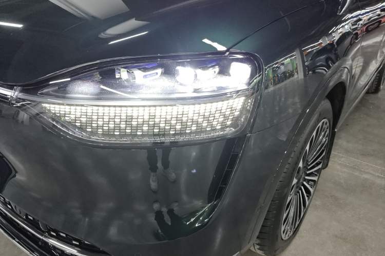 Used Hima AITO M9 2024 Range-Extended Ultra Version 52 kWh 6-Seater Model Left Front Headlight