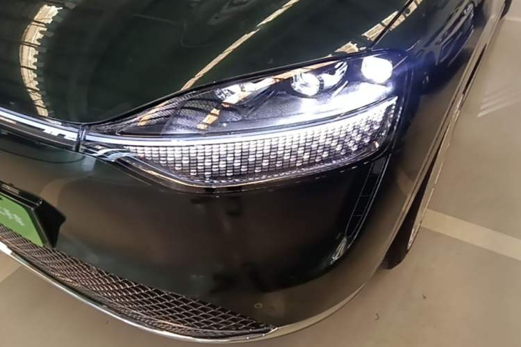 Used Hima AITO M9 2024 All-Electric Max Version 100 kWh 6-Seater Left Front Headlight