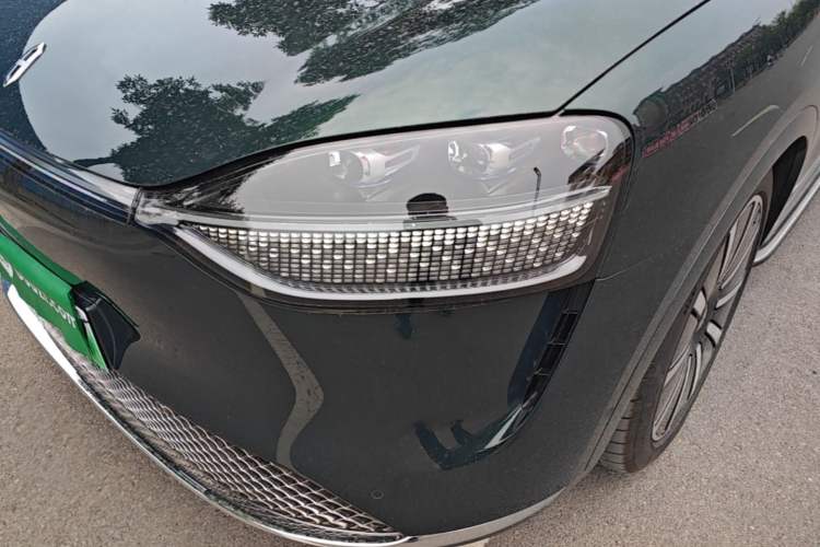 Used Hima AITO M9 2024 All-Electric Ultra Version 100 kWh 6-Seater Model Left Front Headlight