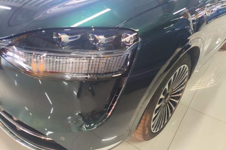 Used Hima AITO M9 2024 Range-Extended Ultra Version 42 kWh 6-Seater Model Left Front Headlight