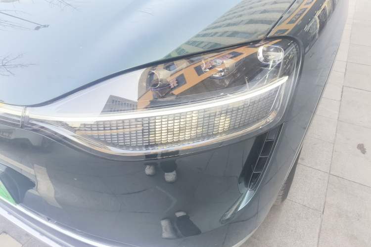 Used Hima AITO M9 2024 Range-Extended Ultra Version 52 kWh 5-Seater Model Left Front Headlight