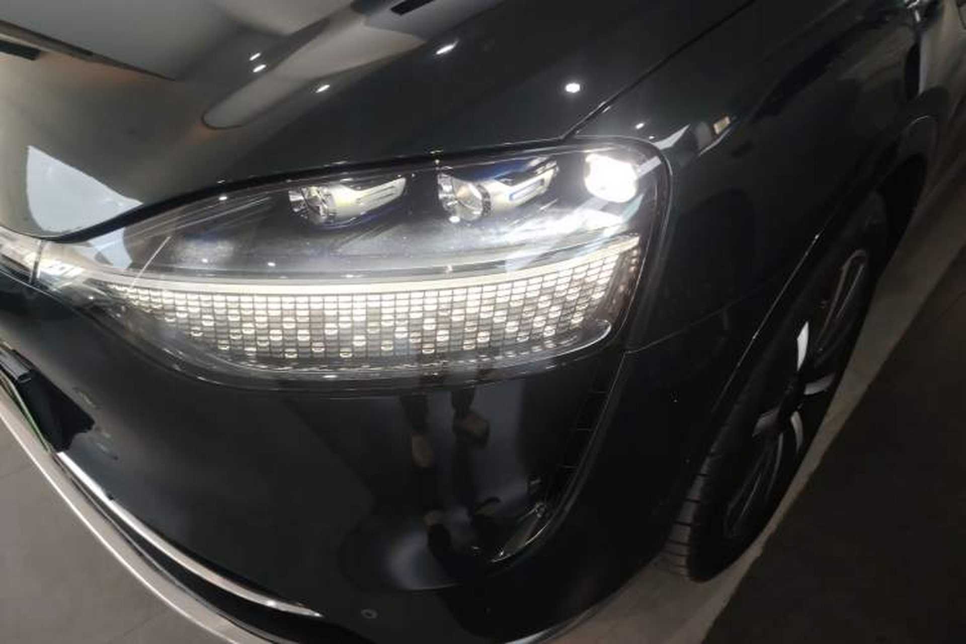 Used Hima AITO M9 2024 Range-Extended Max Edition 42 kWh 5-Seater Version Left Front Headlight