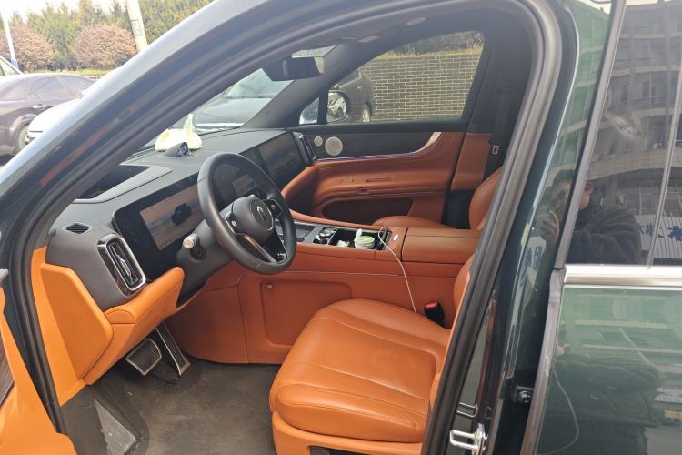 Used Hima AITO M9 2024 Range-Extended Ultra Version 42 kWh 6-Seater Model Left Front Seat