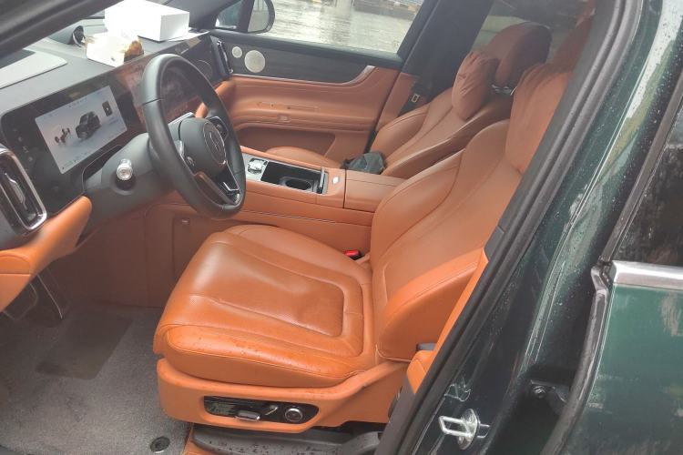 Used Hima AITO M9 2024 Range-Extended Ultra Version 52 kWh 6-Seater Model Left Front Seat
