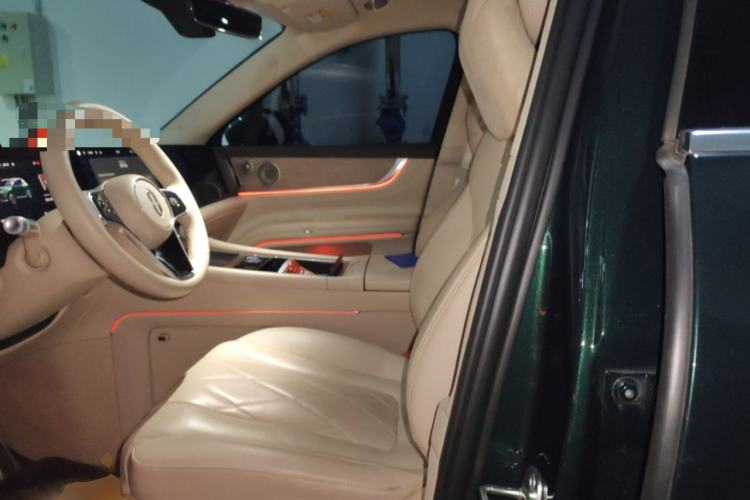 Used Hima AITO M9 2024 Range-Extended Max Edition 52 kWh 6-Seater Version Left Front Seat