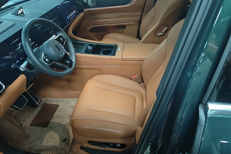 Used Hima AITO M9 2024 Range-Extended Ultra Version 42 kWh 6-Seater Model Left Front Seat