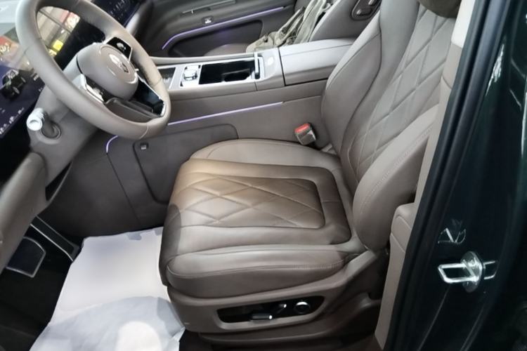 Used Hima AITO M9 2024 Range-Extended Max Edition 42 kWh 5-Seater Version Left Front Seat