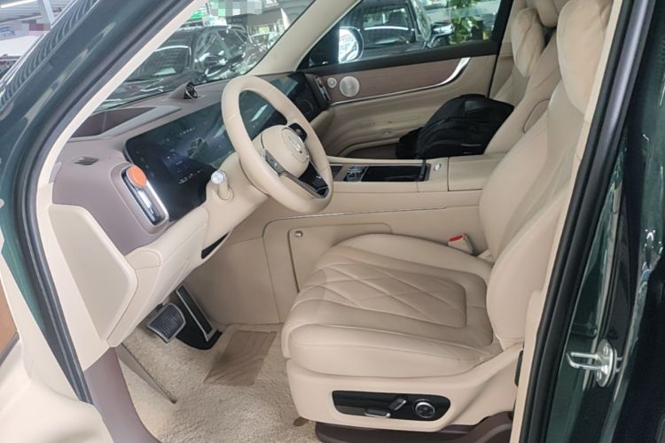 Used Hima AITO M9 2024 Range-Extended Ultra Version 52 kWh 6-Seater Model Left Front Seat