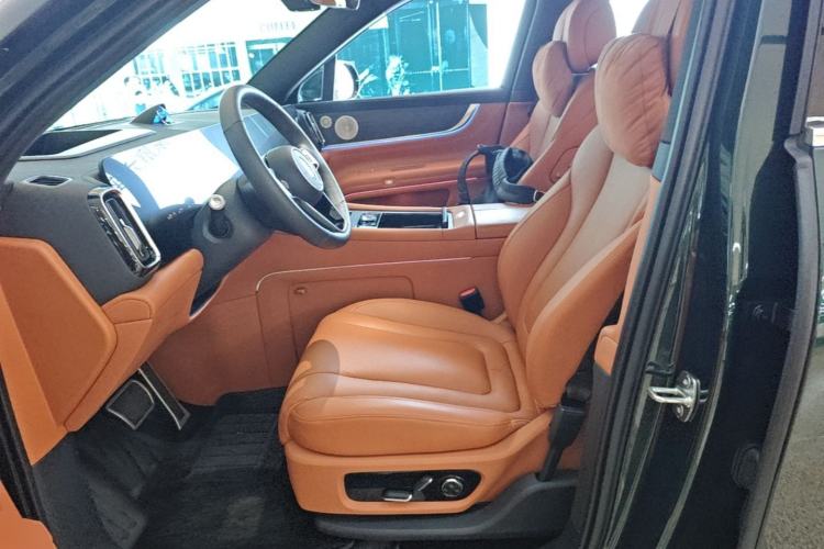Used Hima AITO M9 2024 Range-Extended Ultra Version 42 kWh 6-Seater Model Left Front Seat