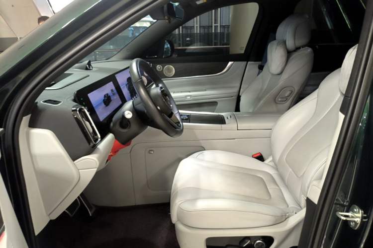 Used Hima AITO M9 2024 Range-Extended Max Edition 42 kWh 6-Seater Version Left Front Seat