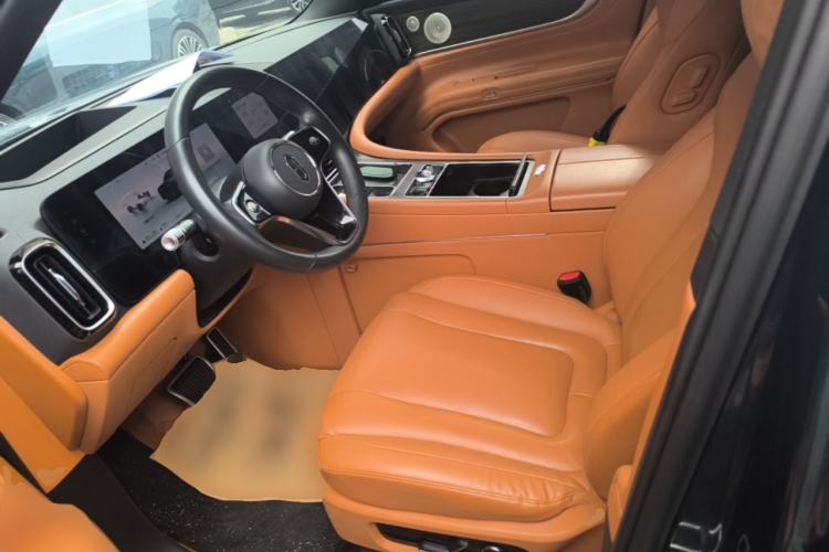 Used Hima AITO M9 2024 Range-Extended Ultra Version 42 kWh 6-Seater Model Left Front Seat
