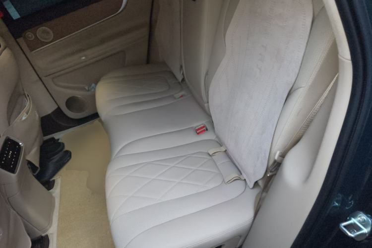 Used Hima AITO M9 2024 Range-Extended Ultra Version 52 kWh 5-Seater Model Left Rear Seat