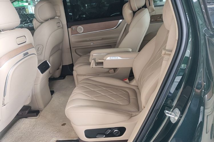 Used Hima AITO M9 2024 Range-Extended Ultra Version 52 kWh 6-Seater Model Left Rear Seat