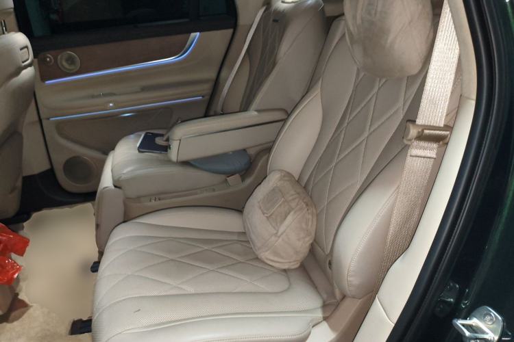 Used Hima AITO M9 2024 Range-Extended Ultra Version 52 kWh 6-Seater Model Left Rear Seat