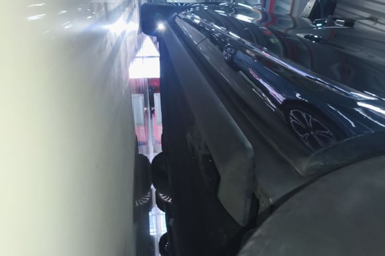 Used Hima AITO M9 2024 Range-Extended Ultra Version 42 kWh 6-Seater Model Left Side Sill
