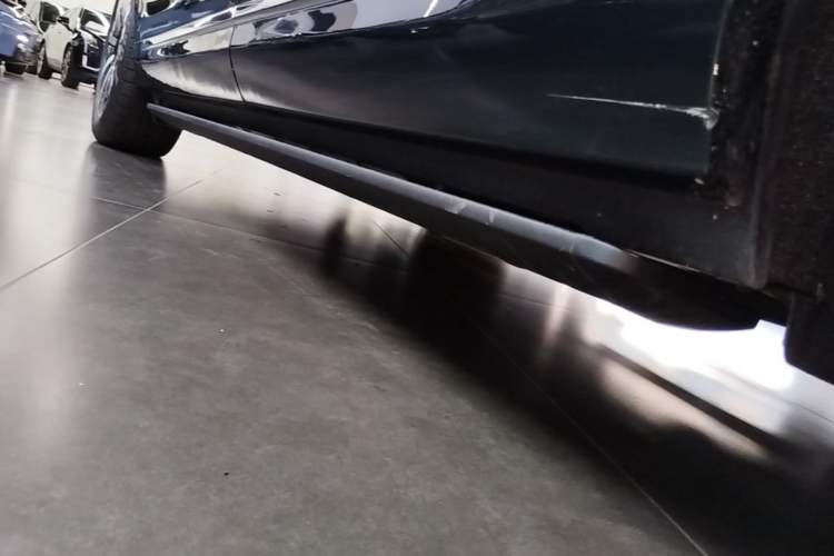 Used Hima AITO M9 2024 Range-Extended Max Edition 42 kWh 5-Seater Version Left Side Sill