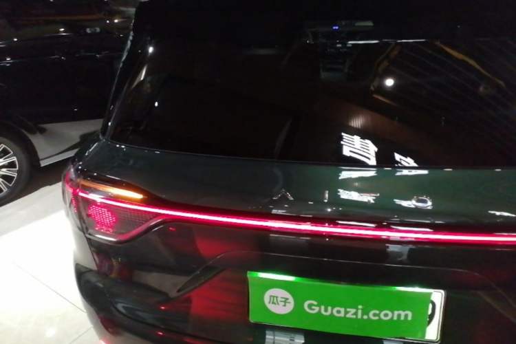 Used Hima AITO M9 2024 Range-Extended Ultra Version 42 kWh 6-Seater Model Rear