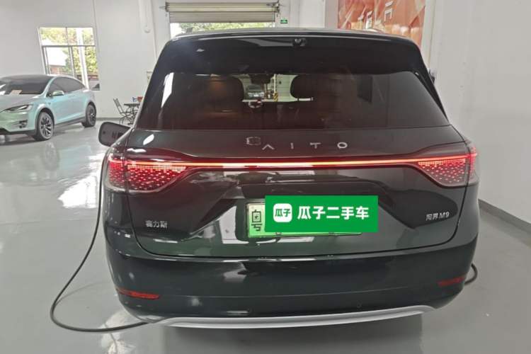 Used Hima AITO M9 2024 Range-Extended Ultra Version 42 kWh 6-Seater Model Rear