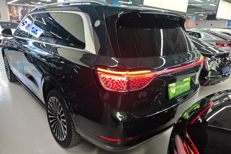 Used Hima AITO M9 2024 Range-Extended Ultra Version 52 kWh 6-Seater Model Rear Left 45 Deg