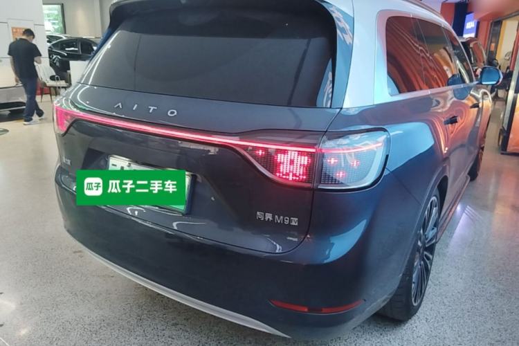 Used Hima AITO M9 2024 All-Electric Ultra Version 100 kWh 6-Seater Model Rear Right 45 Deg