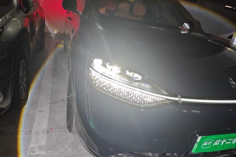 Used Hima AITO M9 2024 Range-Extended Max Edition 42 kWh 6-Seater Version Right Front Headlight