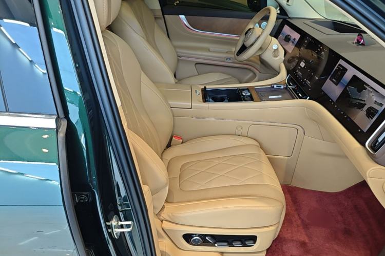 Used Hima AITO M9 2024 Range-Extended Ultra Version 52 kWh 5-Seater Model Right Front Seat