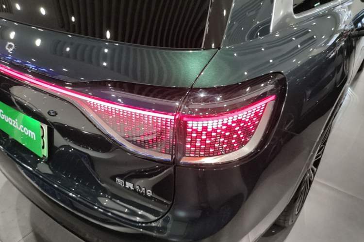Used Hima AITO M9 2024 Range-Extended Ultra Version 52 kWh 6-Seater Model Right Rear Taillight