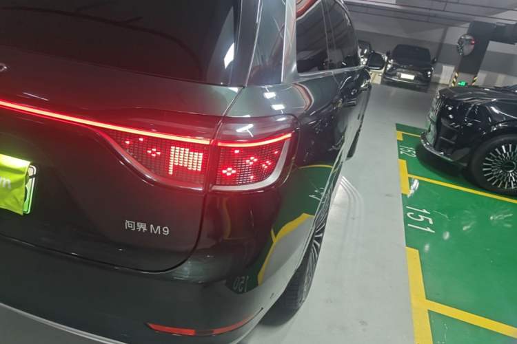 Used Hima AITO M9 2024 Range-Extended Ultra Version 42 kWh 6-Seater Model Right Rear Taillight