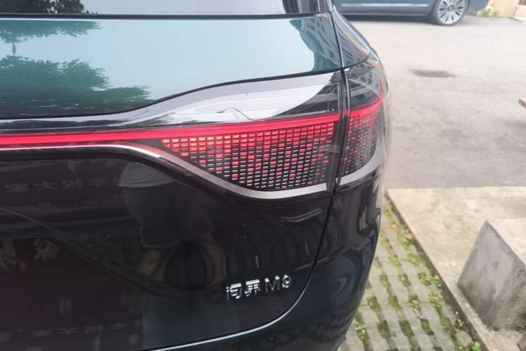 Used Hima AITO M9 2024 Range-Extended Ultra Version 42 kWh 6-Seater Model Right Rear Taillight