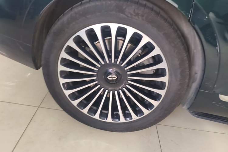 Used Hima AITO M9 2024 Range-Extended Ultra Version 42 kWh 6-Seater Model Right Rear Wheel Hub