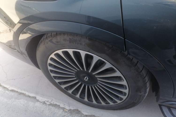 Used Hima AITO M9 2024 Range-Extended Ultra Version 52 kWh 5-Seater Model Right Rear Wheel Hub