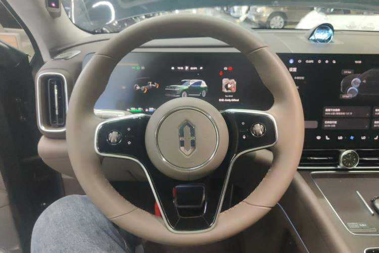 Used Hima AITO M9 2024 Range-Extended Ultra Version 42 kWh 6-Seater Model Steering Wheel