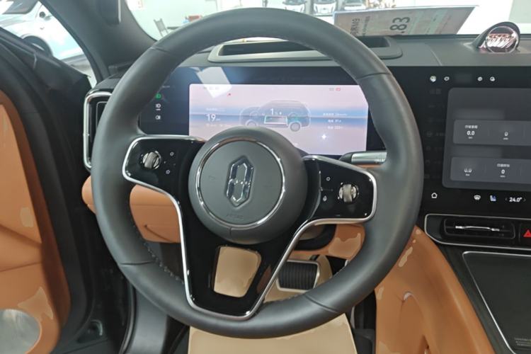 Used Hima AITO M9 2024 Range-Extended Ultra Version 42 kWh 6-Seater Model Steering Wheel