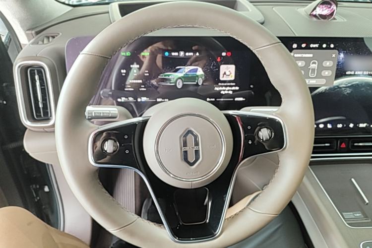Used Hima AITO M9 2024 Range-Extended Ultra Version 52 kWh 6-Seater Model Steering Wheel